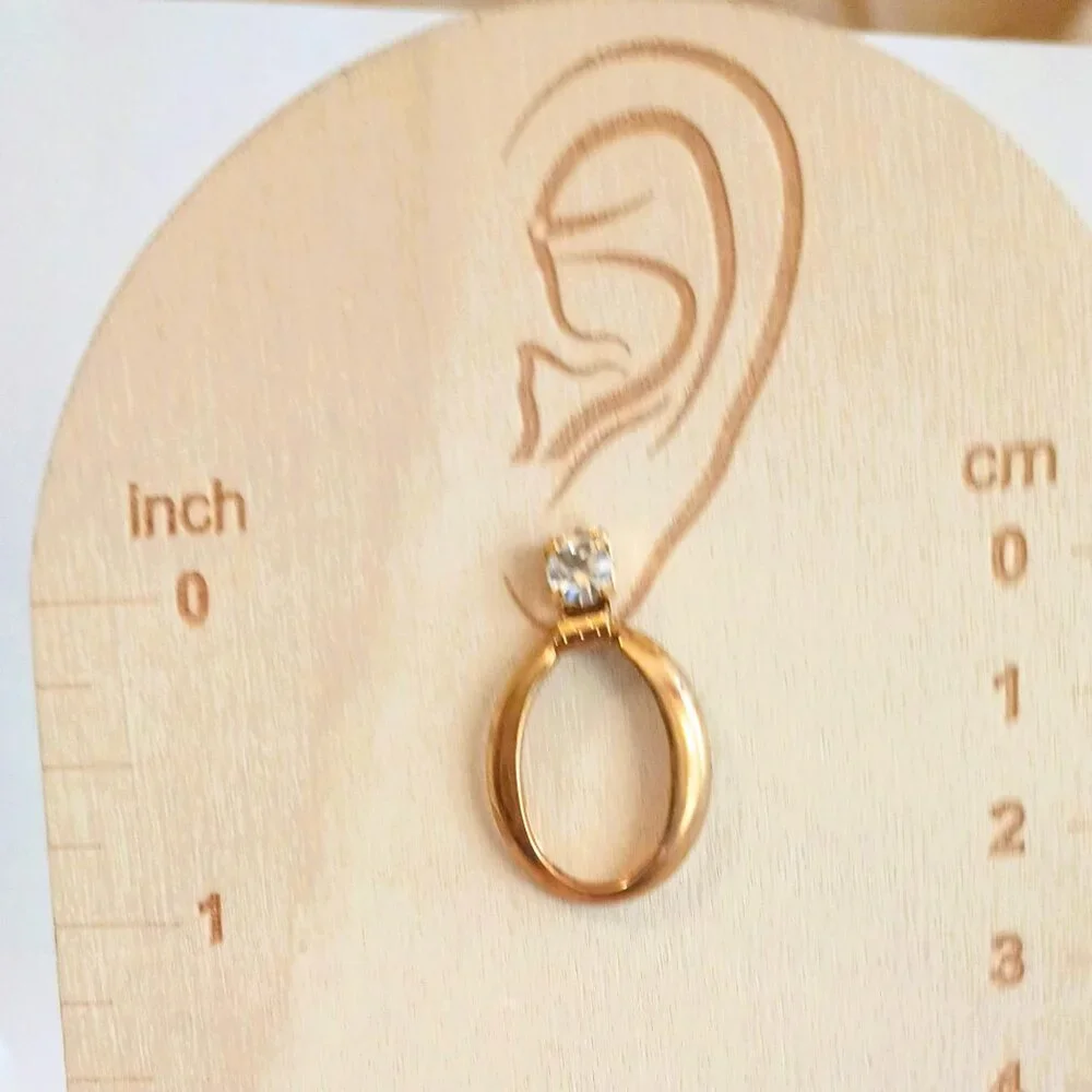 Avon Oval Dangle Post Earrings Women's Gold Tone Rhinestone Drop Earrings